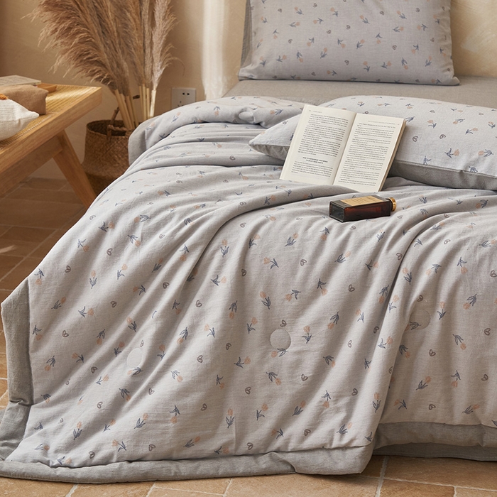 91家纺网 家纺一手货源 找家纺 简如 2026新款全棉60提花里外纯棉棉花夏凉被四件套 芬芳-蓝灰