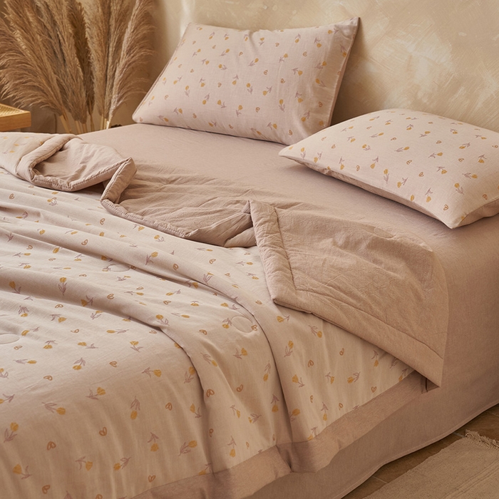 91家纺网 家纺一手货源 找家纺 简如 2026新款全棉60提花里外纯棉棉花夏凉被四件套 芬芳-紫黄