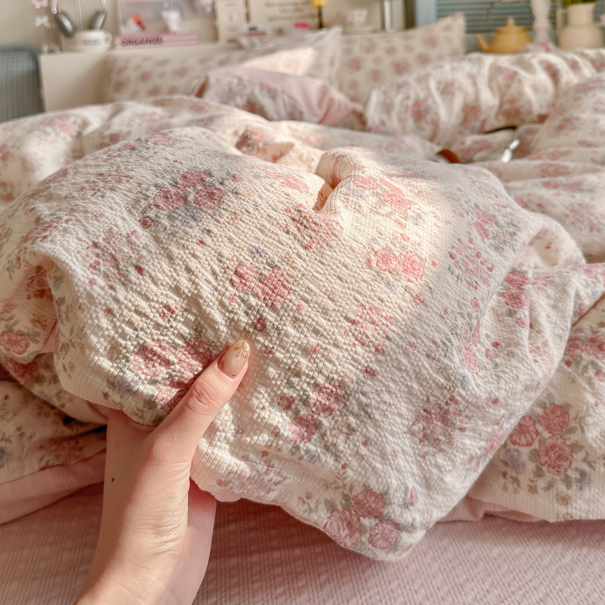 91家纺网 家纺一手货源 找家纺 铺尚美家纺 2026新款小清新110g高品质直播热卖款A类泡芙棉双层纱四件套 春日限定