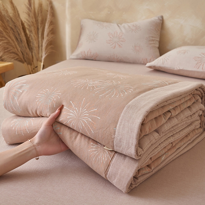 91家纺网 家纺一手货源 找家纺 简如 2026新款全棉60提花里外纯棉棉花夏凉被四件套 烟花-驼