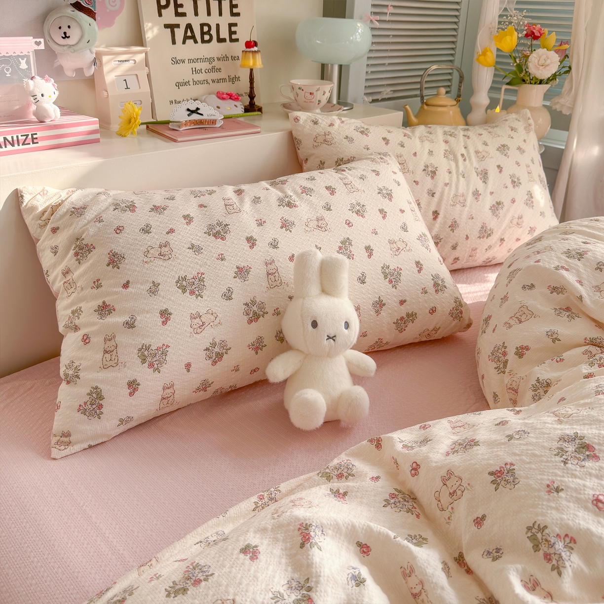 91家纺网 家纺一手货源 找家纺 铺尚美家纺 2026新款小清新110g高品质直播热卖款A类泡芙棉双层纱四件套 花与兔