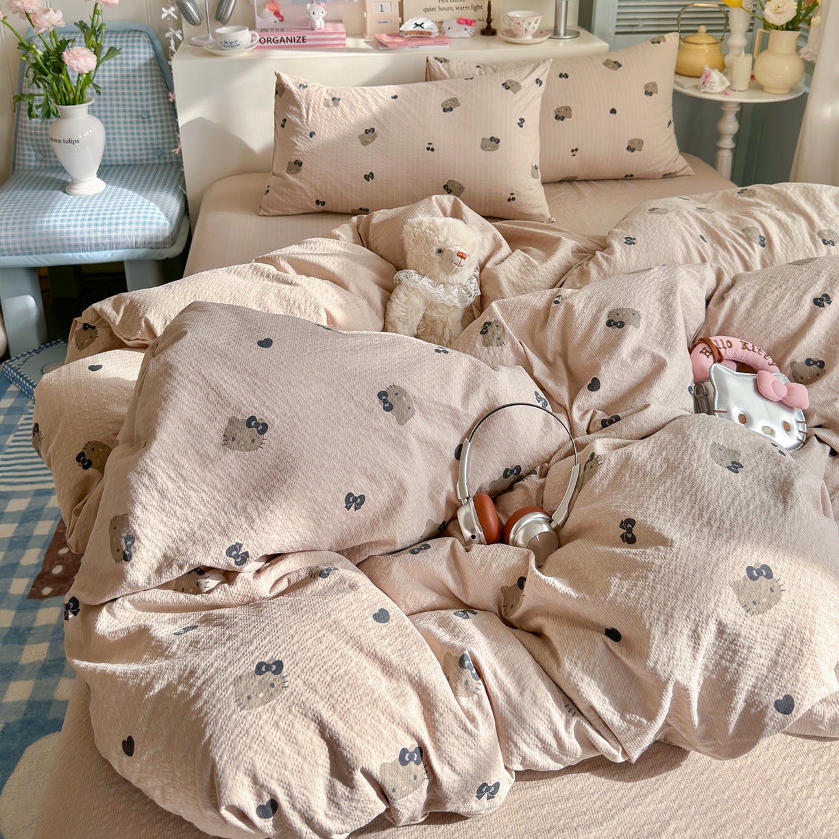 91家纺网 家纺一手货源 找家纺 铺尚美家纺 2026新款小清新110g高品质直播热卖款A类泡芙棉双层纱四件套 咖色凯蒂