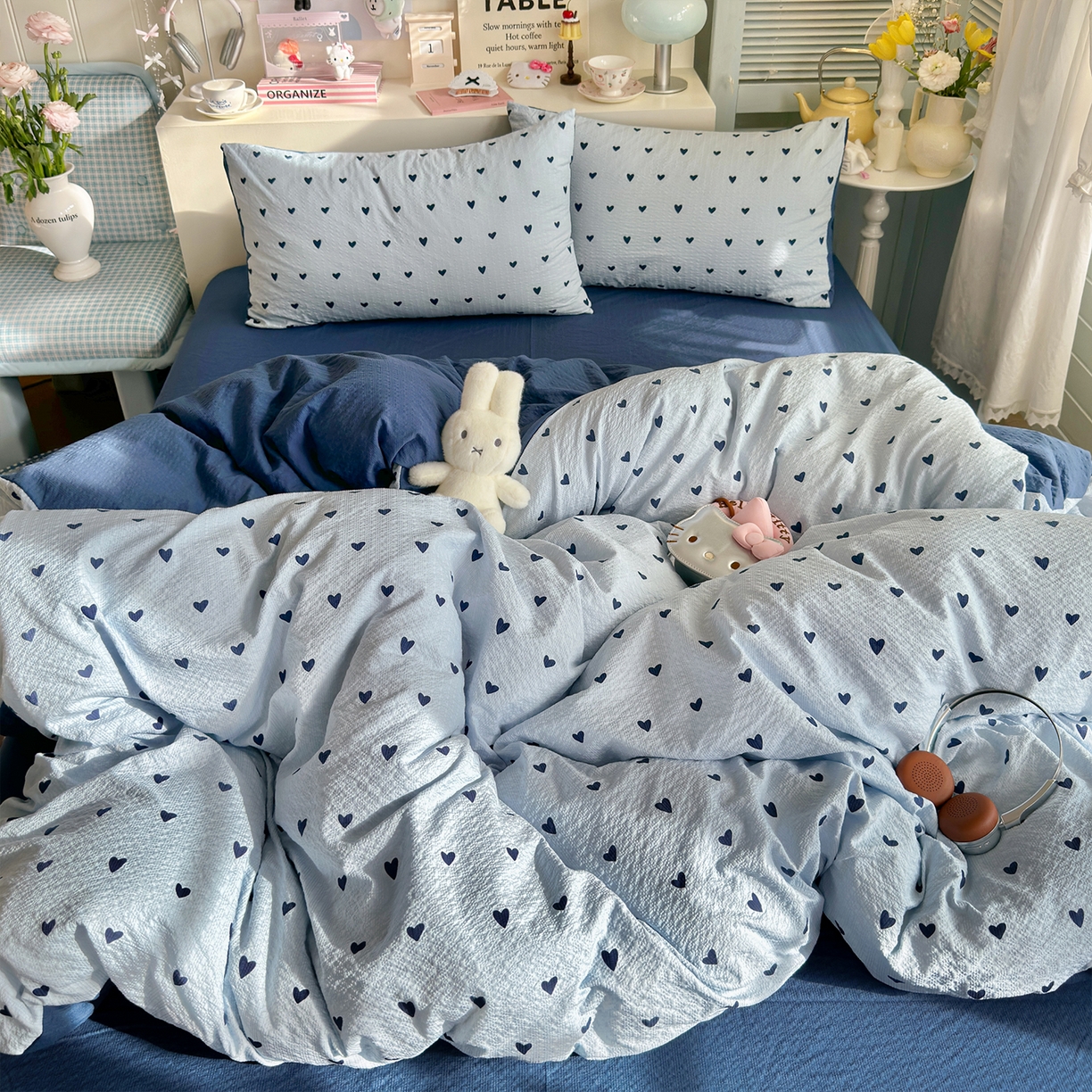 91家纺网 家纺一手货源 找家纺 铺尚美家纺 2026新款小清新110g高品质直播热卖款A类泡芙棉双层纱四件套 蓝调心心