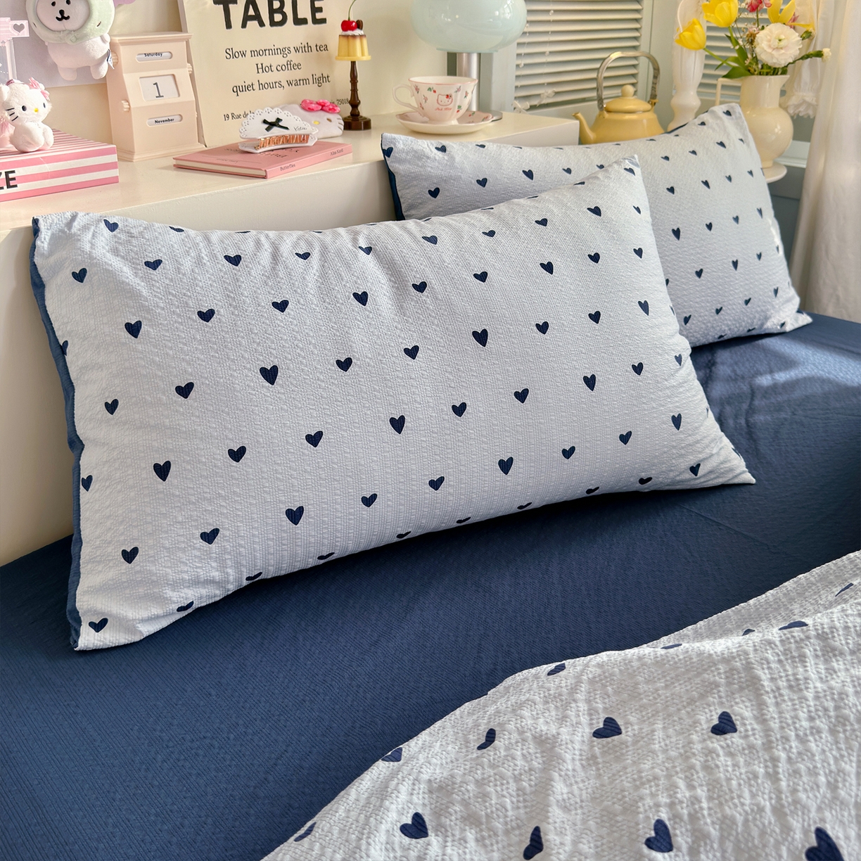 91家纺网 家纺一手货源 找家纺 铺尚美家纺 2026新款小清新110g高品质直播热卖款A类泡芙棉双层纱四件套 蓝调心心