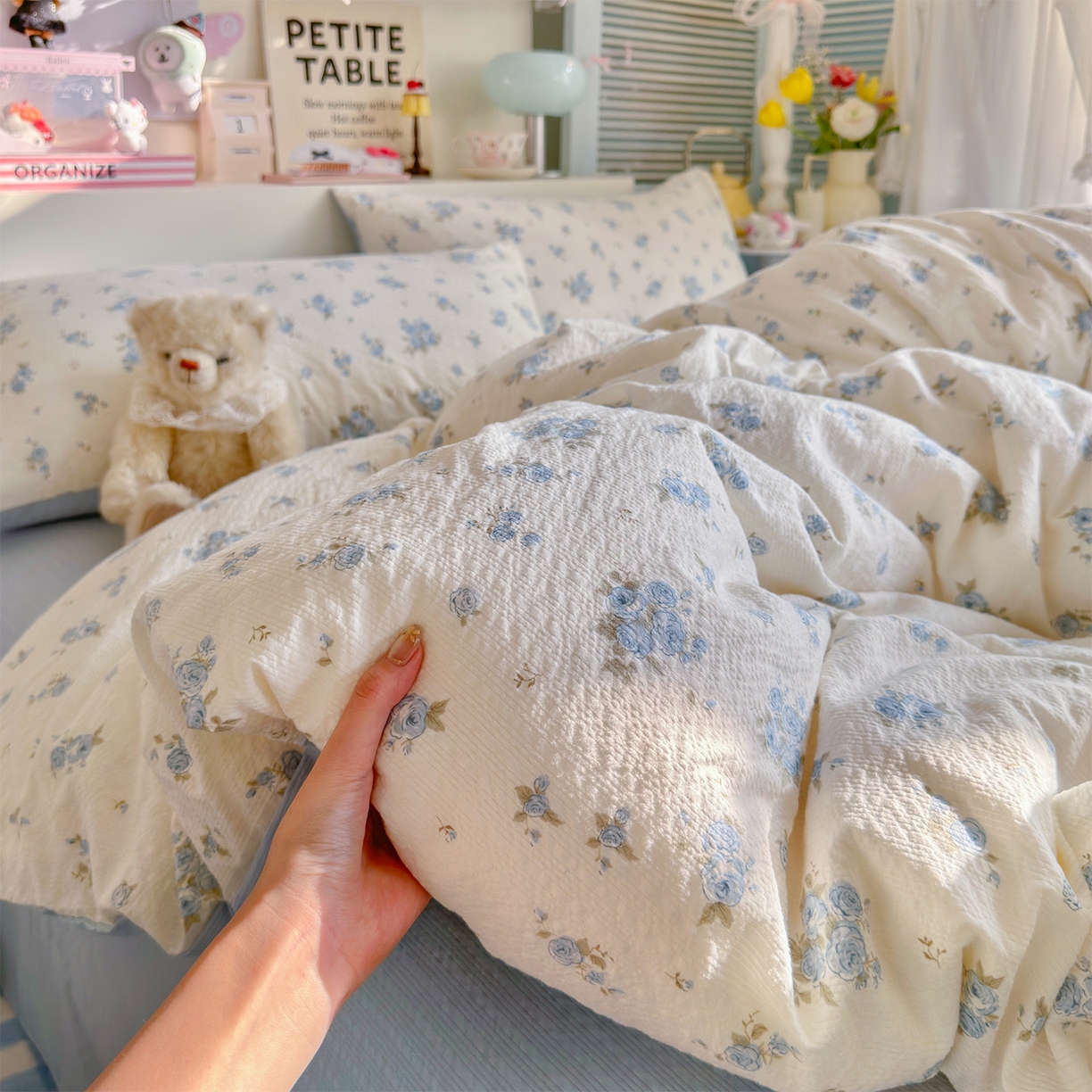 91家纺网 家纺一手货源 找家纺 铺尚美家纺 2026新款小清新110g高品质直播热卖款A类泡芙棉双层纱四件套 蓝萱