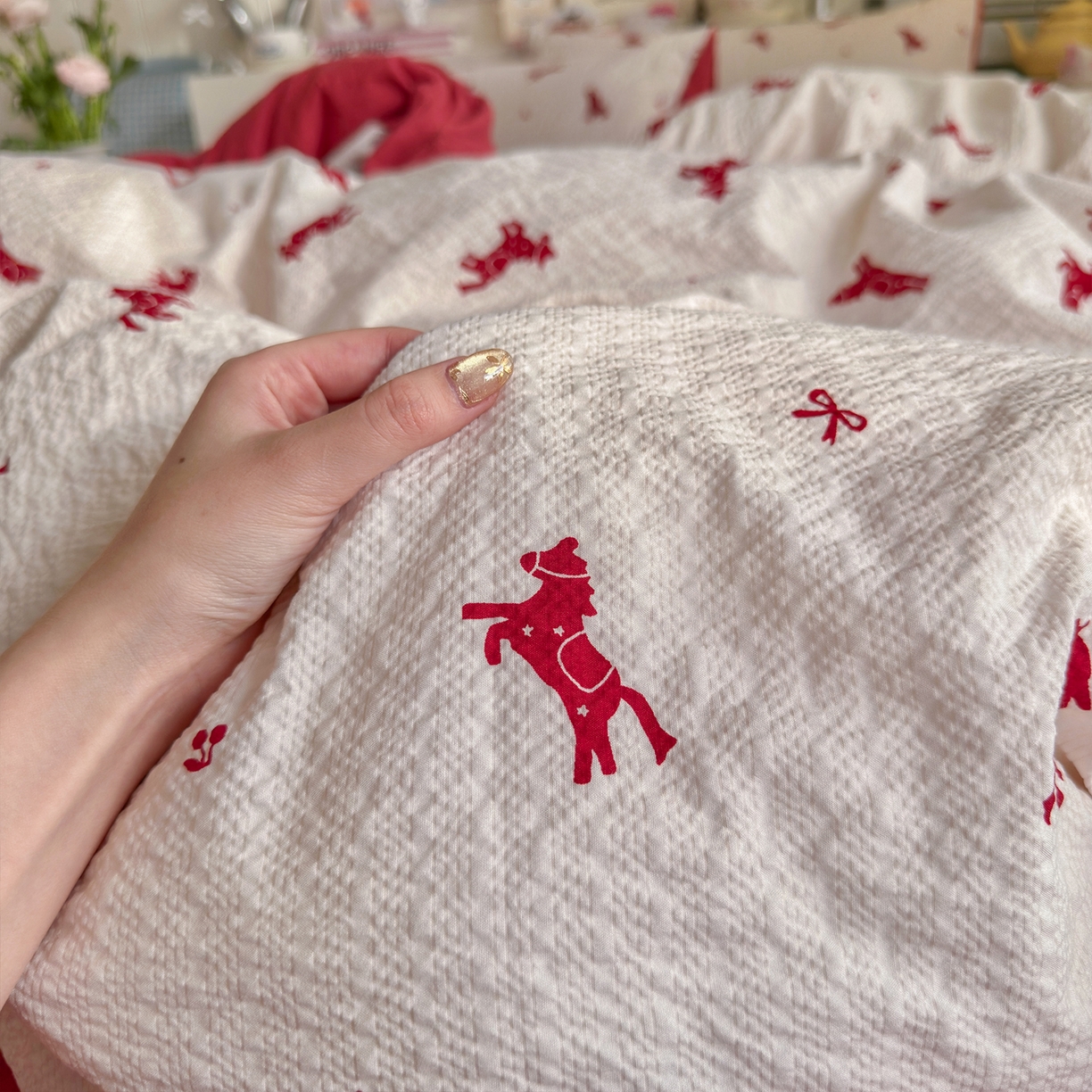 91家纺网 家纺一手货源 找家纺 铺尚美家纺 2026新款小清新110g高品质直播热卖款A类泡芙棉双层纱四件套 马上有钱