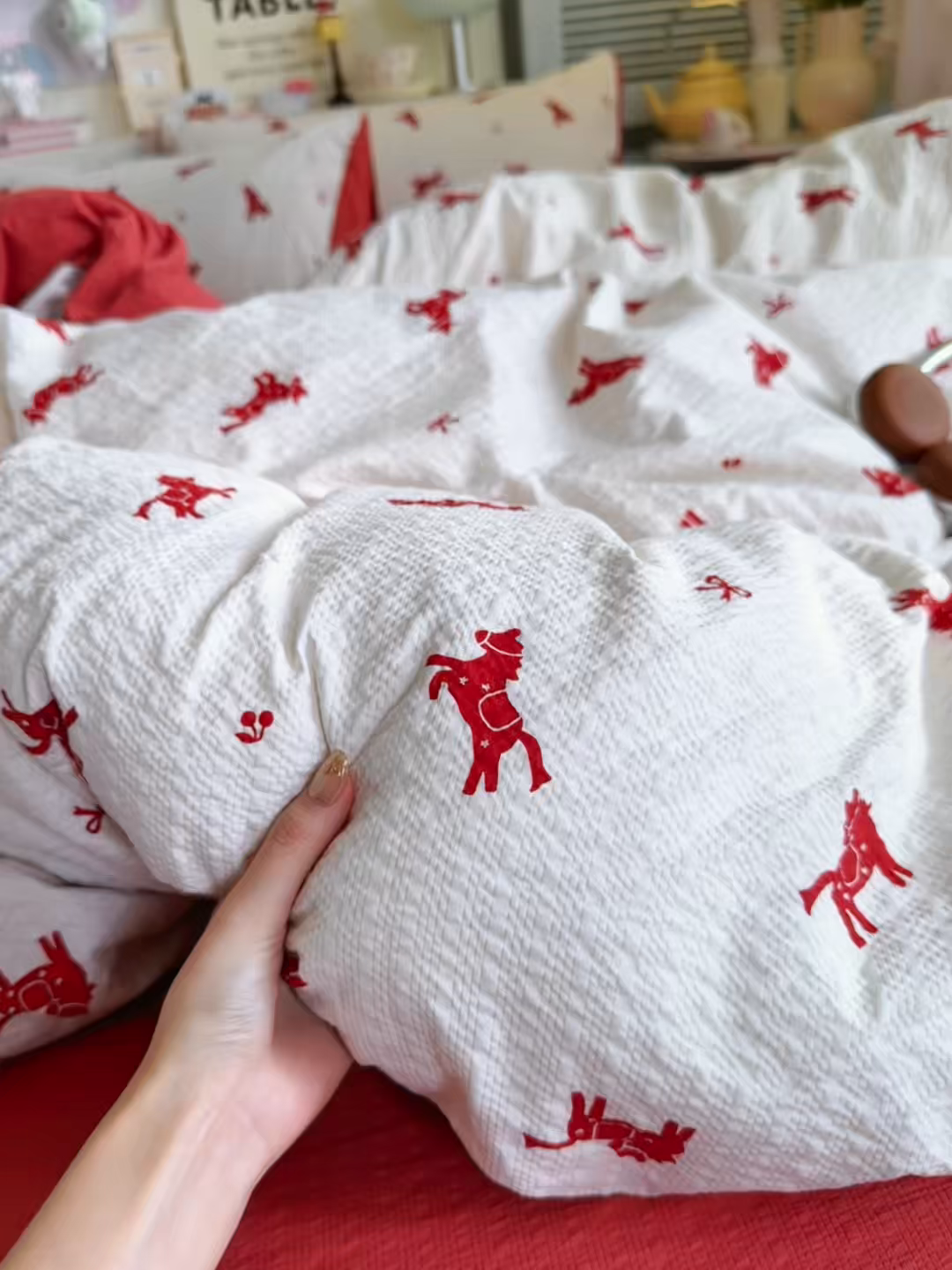 91家纺网 家纺一手货源 找家纺 铺尚美家纺 2026新款小清新110g高品质直播热卖款A类泡芙棉双层纱四件套 马上有钱