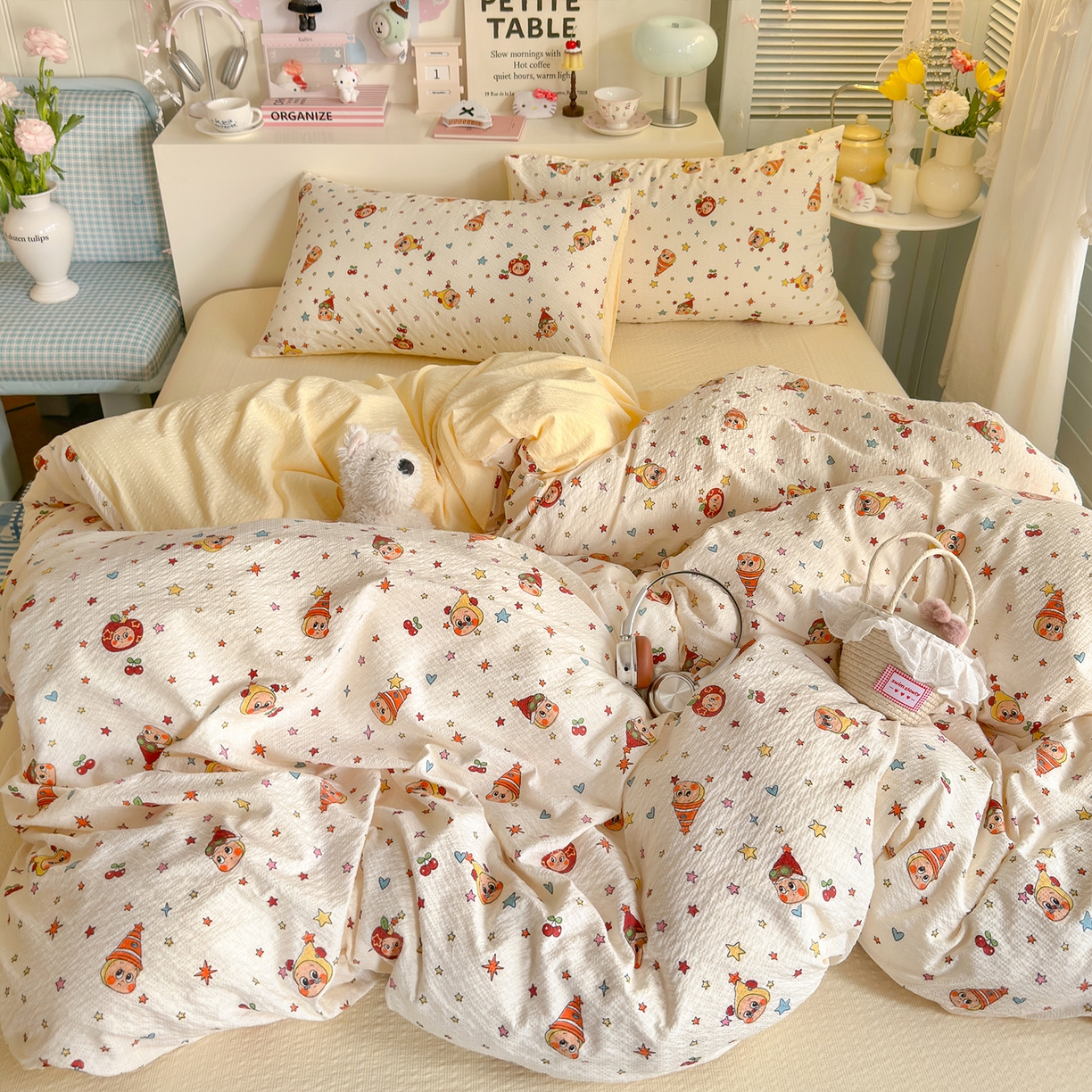 91家纺网 家纺一手货源 找家纺 铺尚美家纺 2026新款小清新110g高品质直播热卖款A类泡芙棉双层纱四件套 苹果星星人