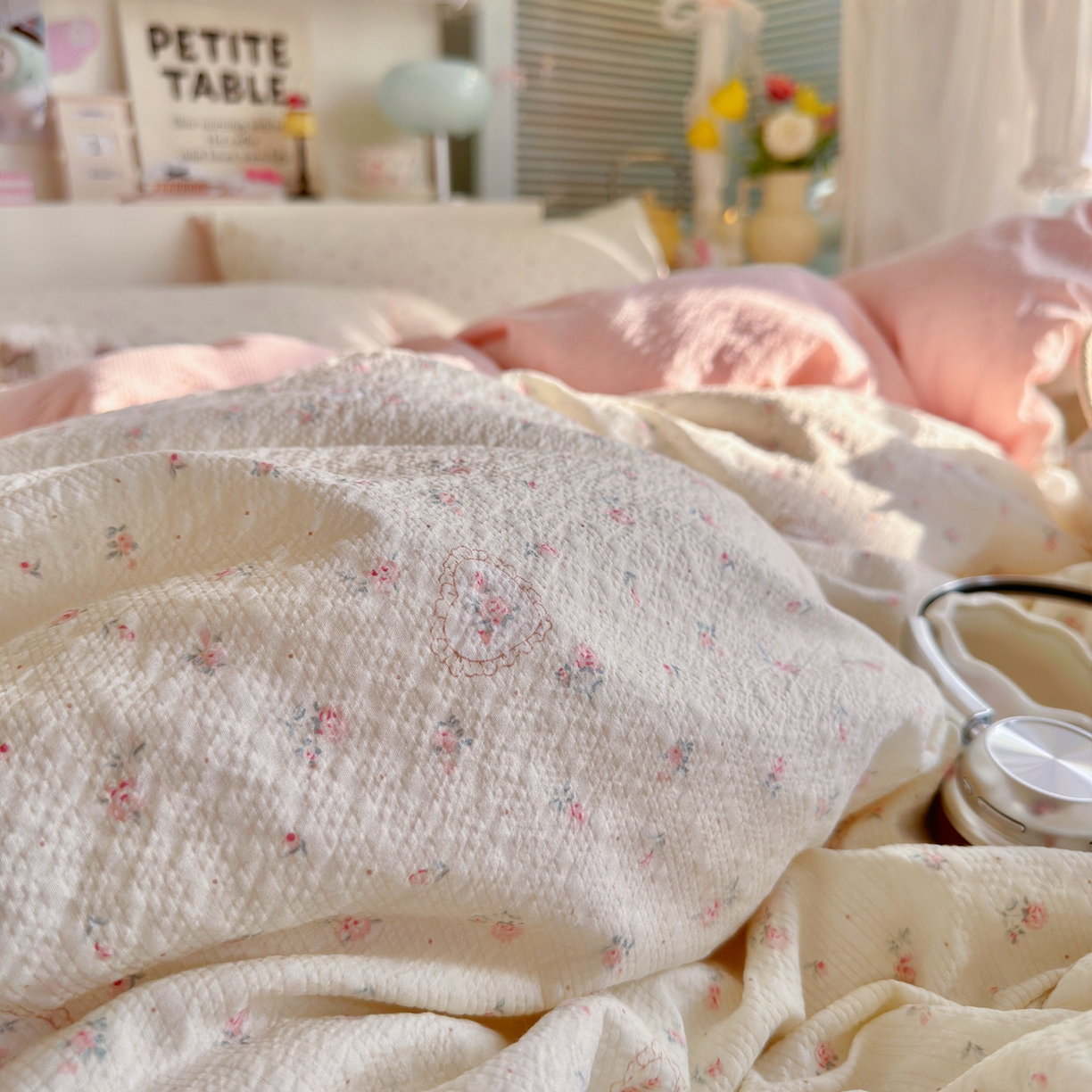 91家纺网 家纺一手货源 找家纺 铺尚美家纺 2026新款小清新110g高品质直播热卖款A类泡芙棉双层纱四件套 甜昔