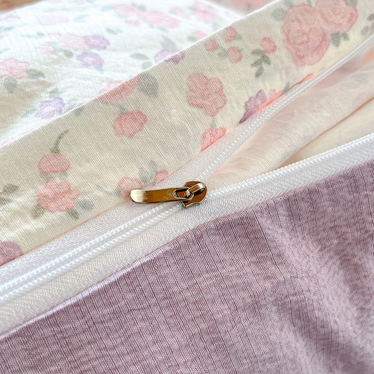 91家纺网 家纺一手货源 找家纺 川悦生活 【提供买家秀】2026新款云感双层纱木棉学生床笠套件 香芋甜梦