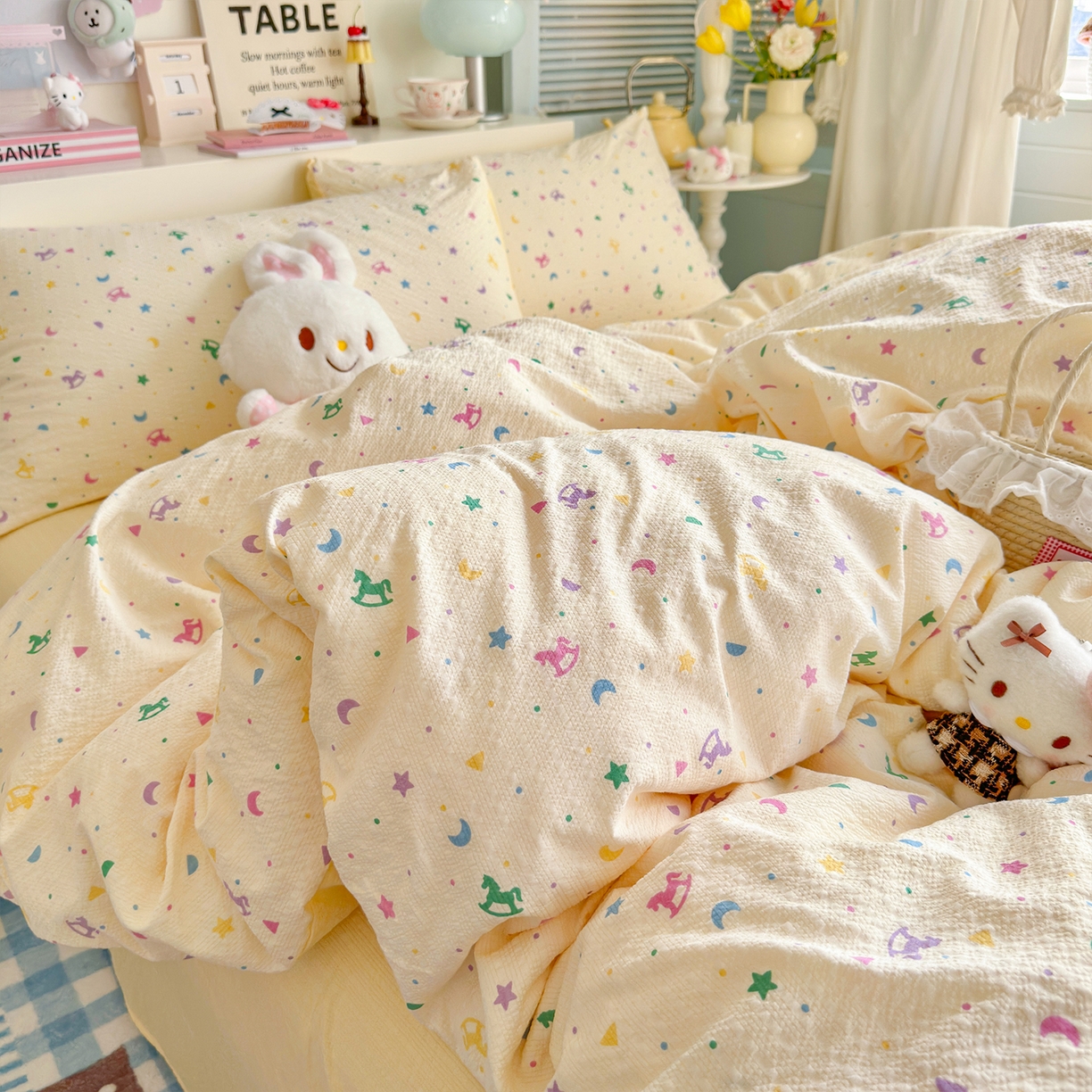 91家纺网 家纺一手货源 找家纺 铺尚美家纺 2026新款小清新110g高品质直播热卖款A类泡芙棉双层纱四件套 绚烂星空