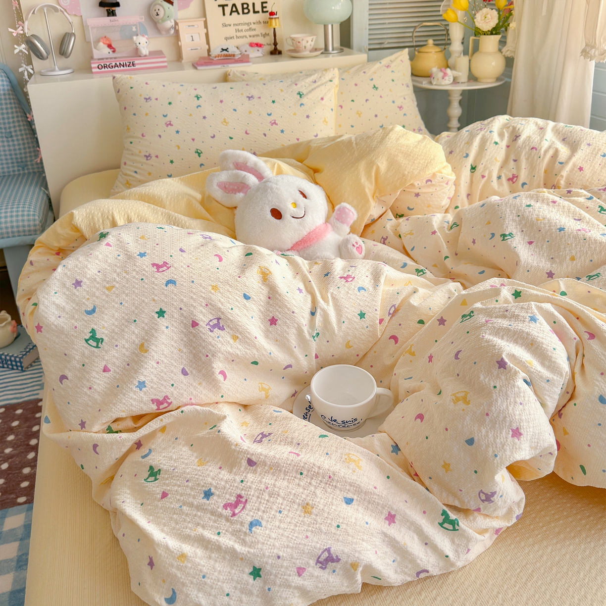 91家纺网 家纺一手货源 找家纺 铺尚美家纺 2026新款小清新110g高品质直播热卖款A类泡芙棉双层纱四件套 绚烂星空