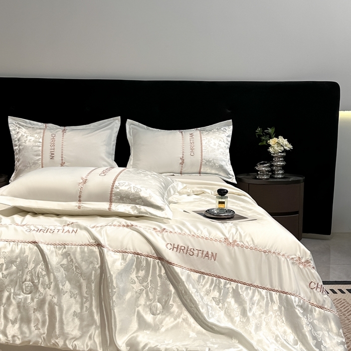 91家纺网 家纺一手货源 找家纺 金牛座家纺 2026新款水洗丝柔提花夏被空调被四件套 忆夏-奶白