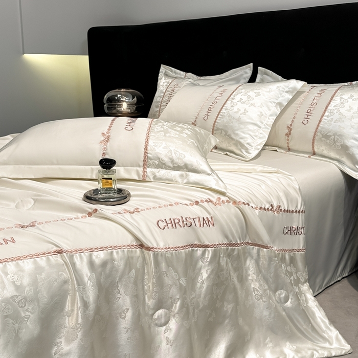 91家纺网 家纺一手货源 找家纺 金牛座家纺 2026新款水洗丝柔提花夏被空调被四件套 忆夏-奶白