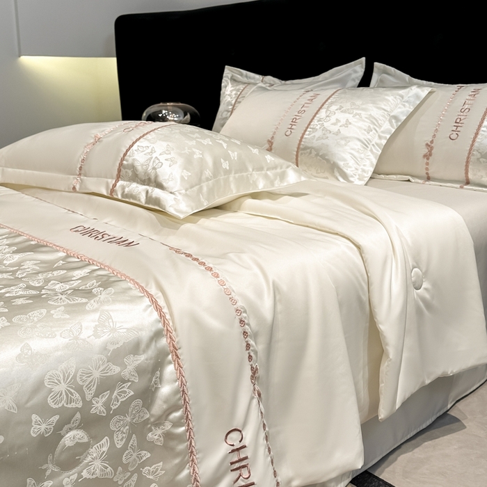 91家纺网 家纺一手货源 找家纺 金牛座家纺 2026新款水洗丝柔提花夏被空调被四件套 忆夏-奶白