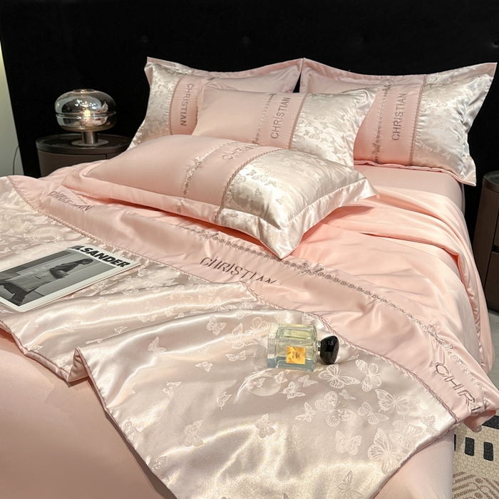 91家纺网 家纺一手货源 找家纺 金牛座家纺 2026新款水洗丝柔提花夏被空调被四件套 忆夏-浅粉