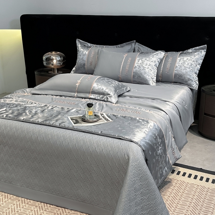 91家纺网 家纺一手货源 找家纺 金牛座家纺 2026新款水洗丝柔提花夏被空调被四件套 忆夏-高级灰