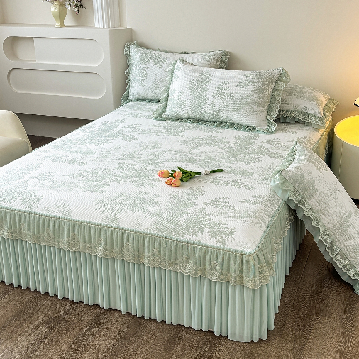 91家纺网 家纺一手货源 找家纺 （总）金艾草 2026春夏新款PE凉感床裙款凉席席子空调软席