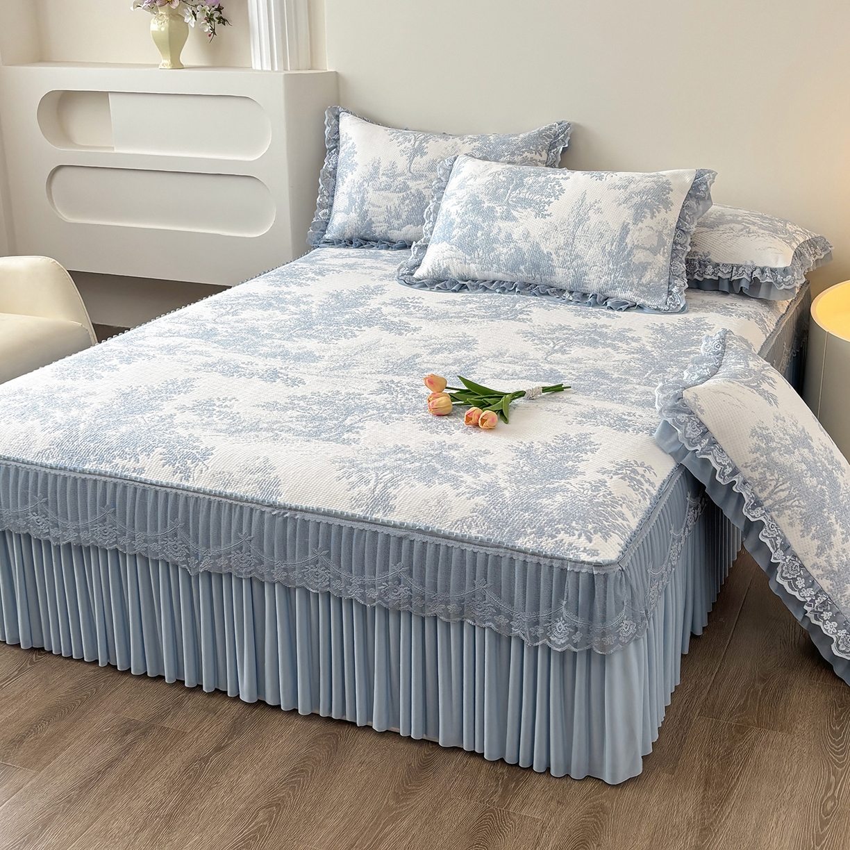 91家纺网 家纺一手货源 找家纺 （总）金艾草 2026春夏新款PE凉感床裙款凉席席子空调软席