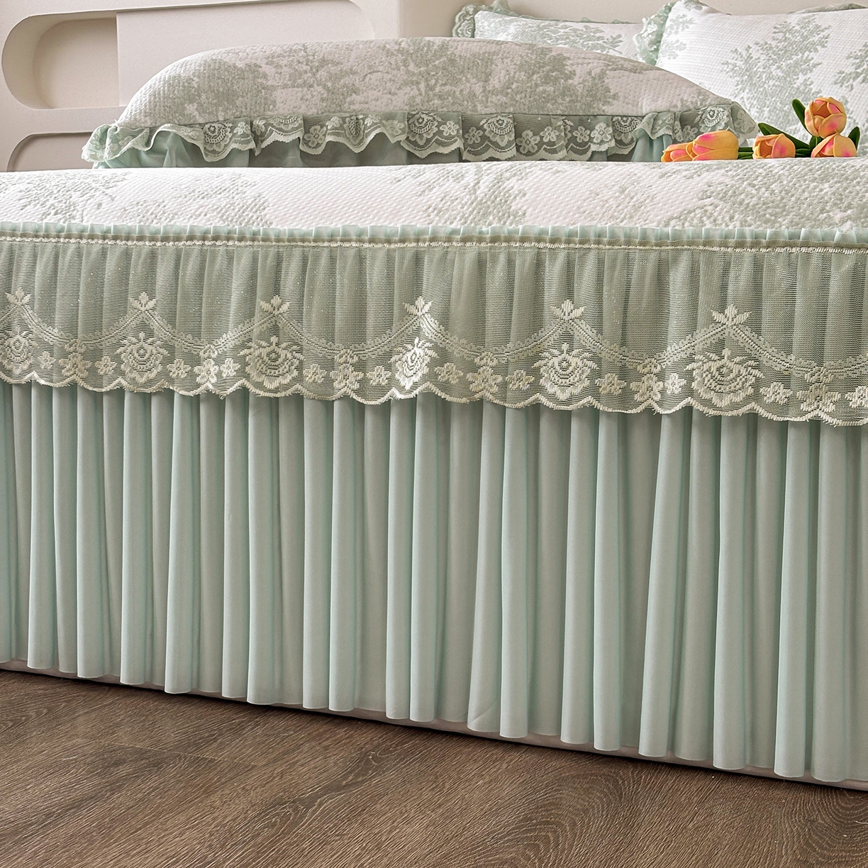 91家纺网 家纺一手货源 找家纺 金艾草 2026春夏新款PE凉感床裙款凉席席子空调软席 清新-绿色