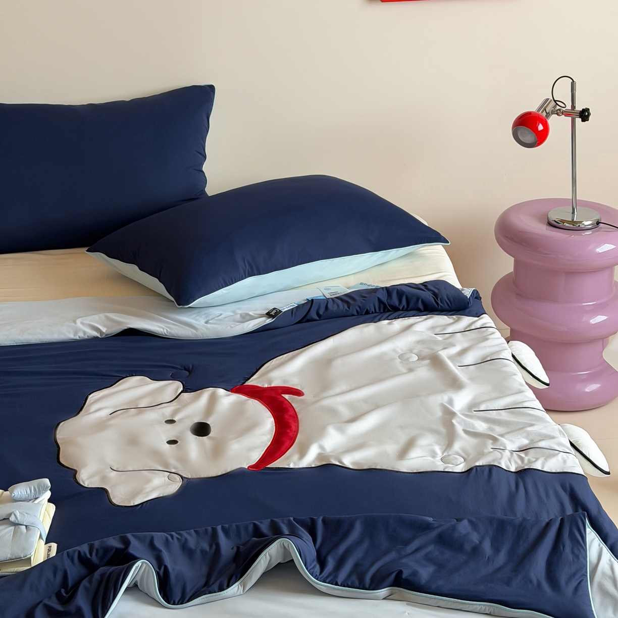 91家纺网 家纺一手货源 找家纺 佳汐蓝家纺 2026新款大版贴布绣花霜呼吸-凉感被夏被夏凉被空调被 围巾小狗