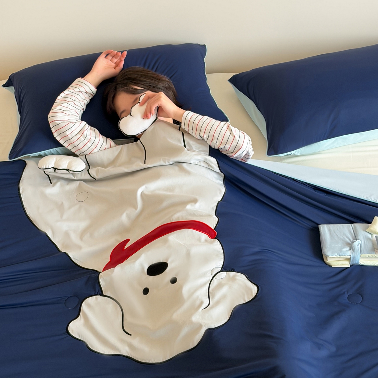 91家纺网 家纺一手货源 找家纺 佳汐蓝家纺 2026新款大版贴布绣花霜呼吸-凉感被夏被夏凉被空调被 围巾小狗