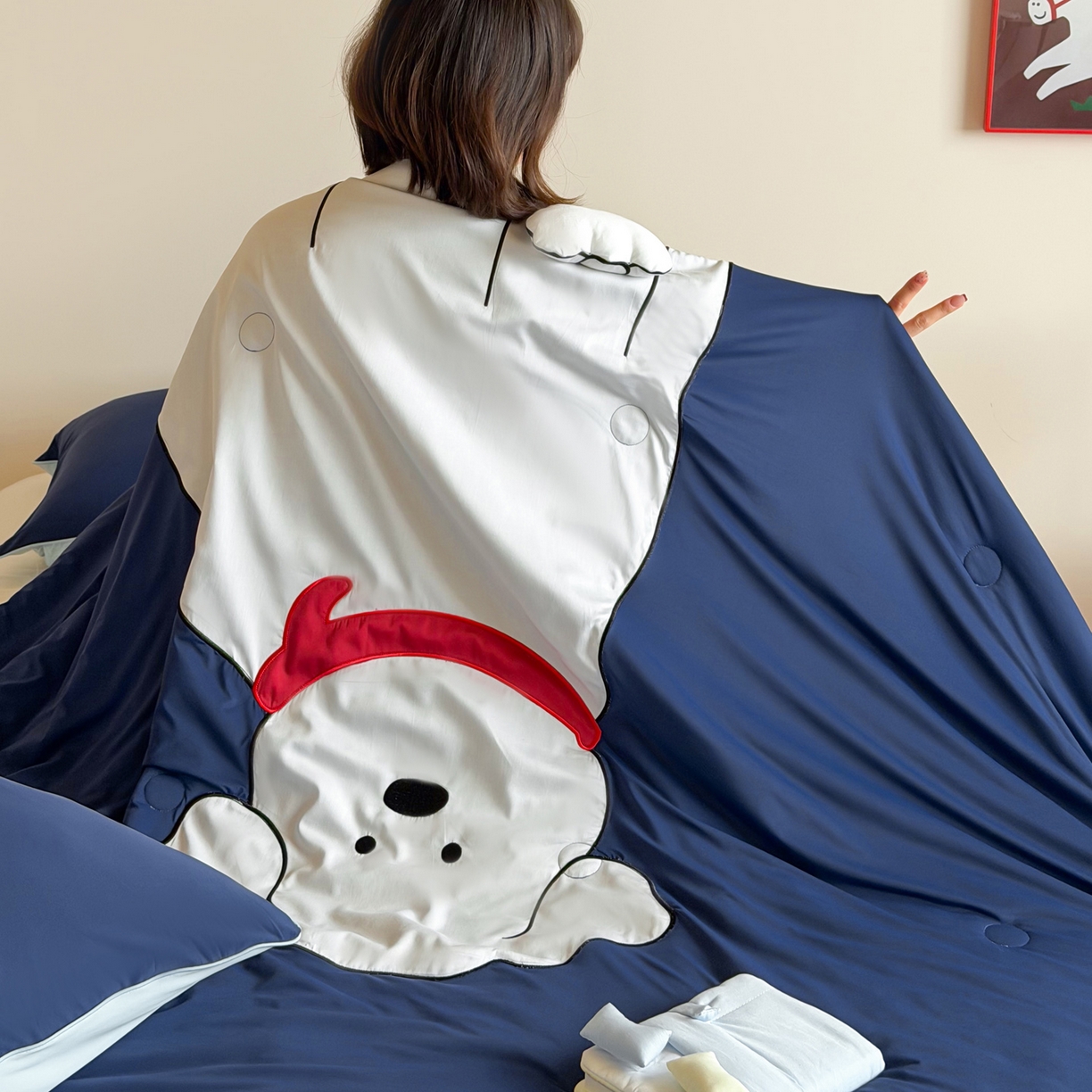 91家纺网 家纺一手货源 找家纺 佳汐蓝家纺 2026新款大版贴布绣花霜呼吸-凉感被夏被夏凉被空调被 围巾小狗