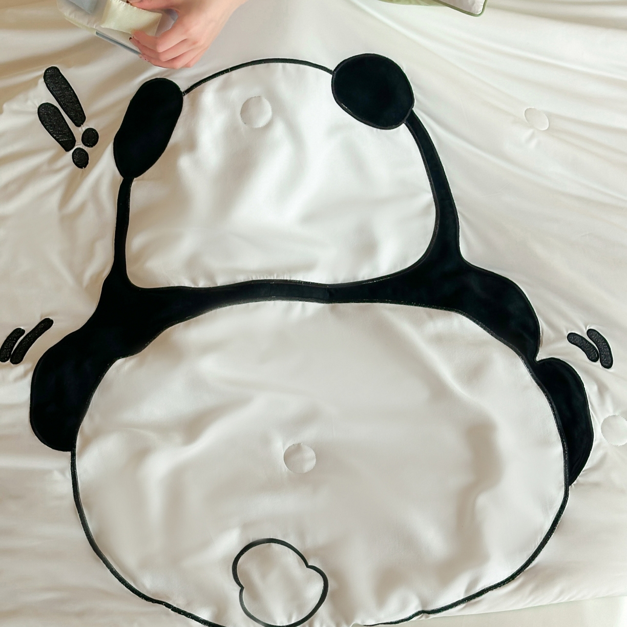 91家纺网 家纺一手货源 找家纺 （总）佳汐蓝家纺 2026新款大版贴布绣花霜呼吸-凉感被夏被夏凉被空调被