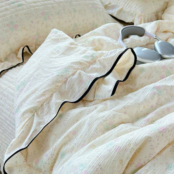 91家纺网 家纺一手货源 找家纺 蝶帕家纺 2026新款云感双层纱床盖款夏被夏凉被空调被四件套 朝花夕拾