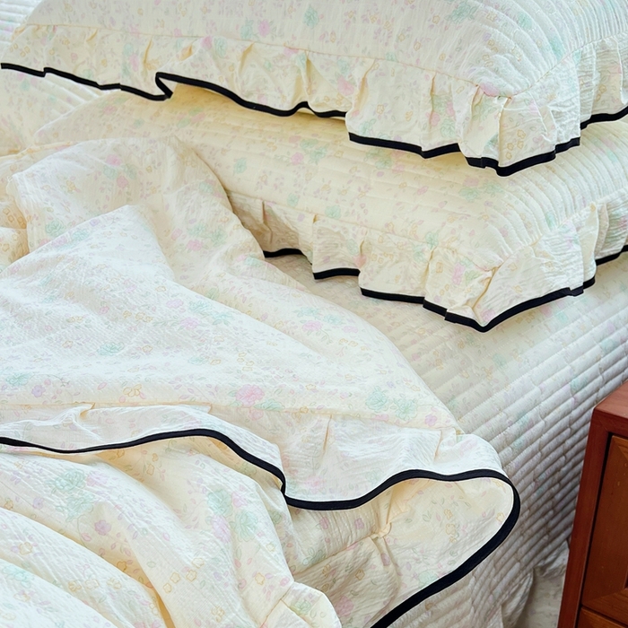 91家纺网 家纺一手货源 找家纺 蝶帕家纺 2026新款云感双层纱床盖款夏被夏凉被空调被四件套 朝花夕拾