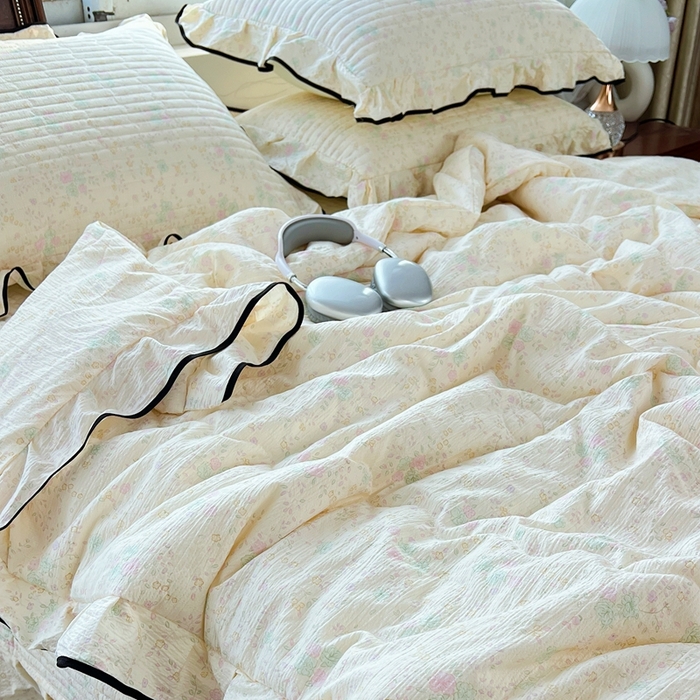 91家纺网 家纺一手货源 找家纺 蝶帕家纺 2026新款云感双层纱床盖款夏被夏凉被空调被四件套 朝花夕拾