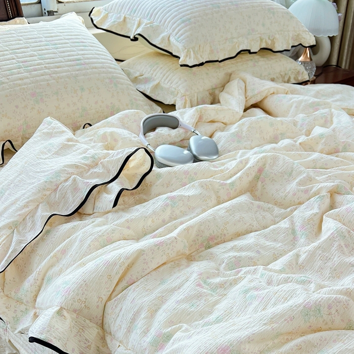 91家纺网 家纺一手货源 找家纺 蝶帕家纺 2026新款云感双层纱床盖款夏被夏凉被空调被四件套 朝花夕拾