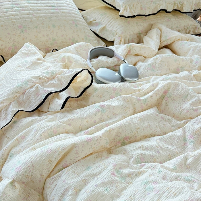 91家纺网 家纺一手货源 找家纺 蝶帕家纺 2026新款云感双层纱床盖款夏被夏凉被空调被四件套 朝花夕拾