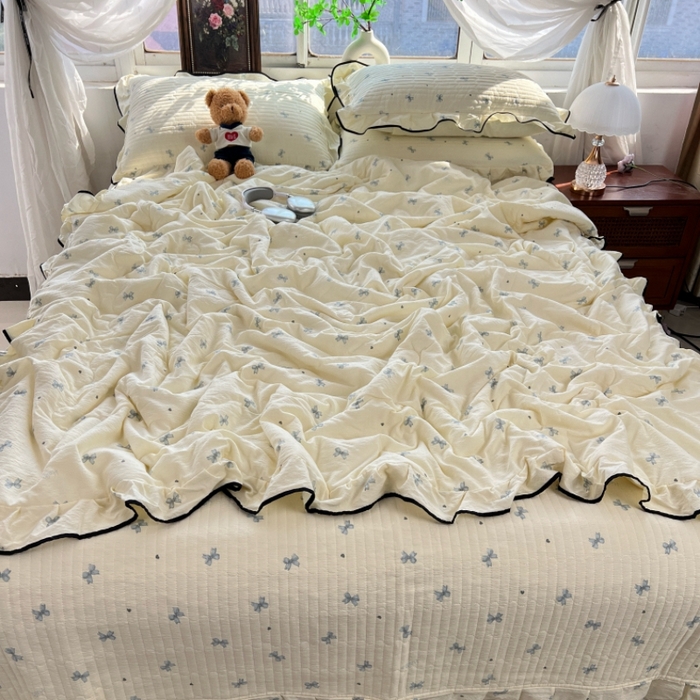 91家纺网 家纺一手货源 找家纺 蝶帕家纺 2026新款云感双层纱床盖款夏被夏凉被空调被四件套 简兮兰