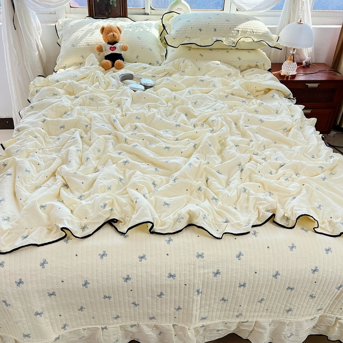 91家纺网 家纺一手货源 找家纺 蝶帕家纺 2026新款云感双层纱床盖款夏被夏凉被空调被四件套 简兮兰