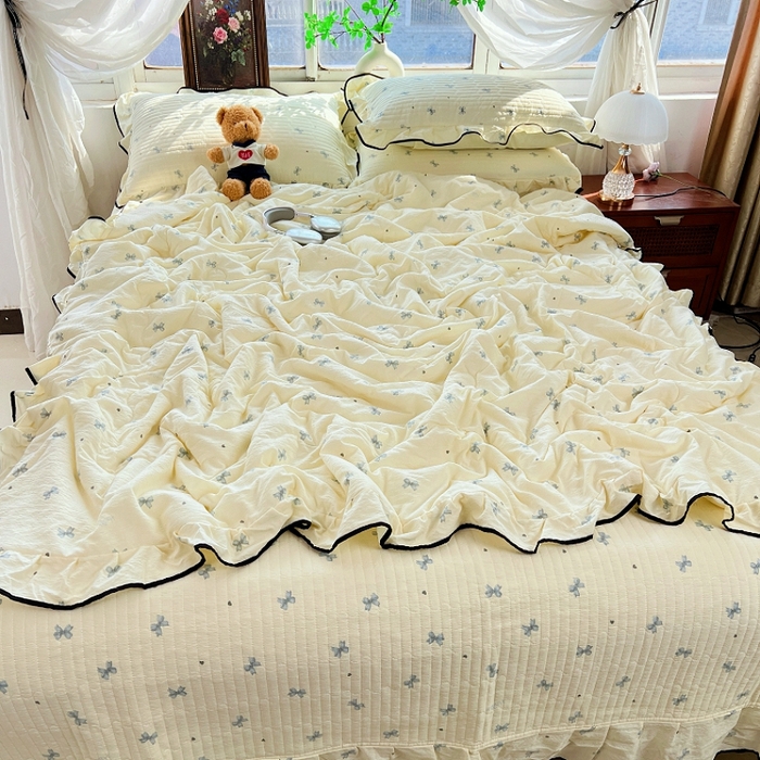 91家纺网 家纺一手货源 找家纺 蝶帕家纺 2026新款云感双层纱床盖款夏被夏凉被空调被四件套 简兮兰