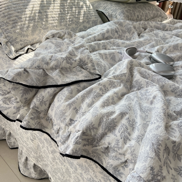 91家纺网 家纺一手货源 找家纺 蝶帕家纺 2026新款云感双层纱床盖款夏被夏凉被空调被四件套 小苍兰