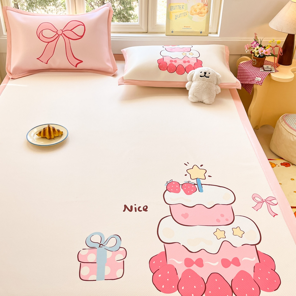 91家纺网 家纺一手货源 找家纺 川悦生活 【提供买家秀】2026新款凉豆豆冰丝大阪卡通凉席 草莓奶昔