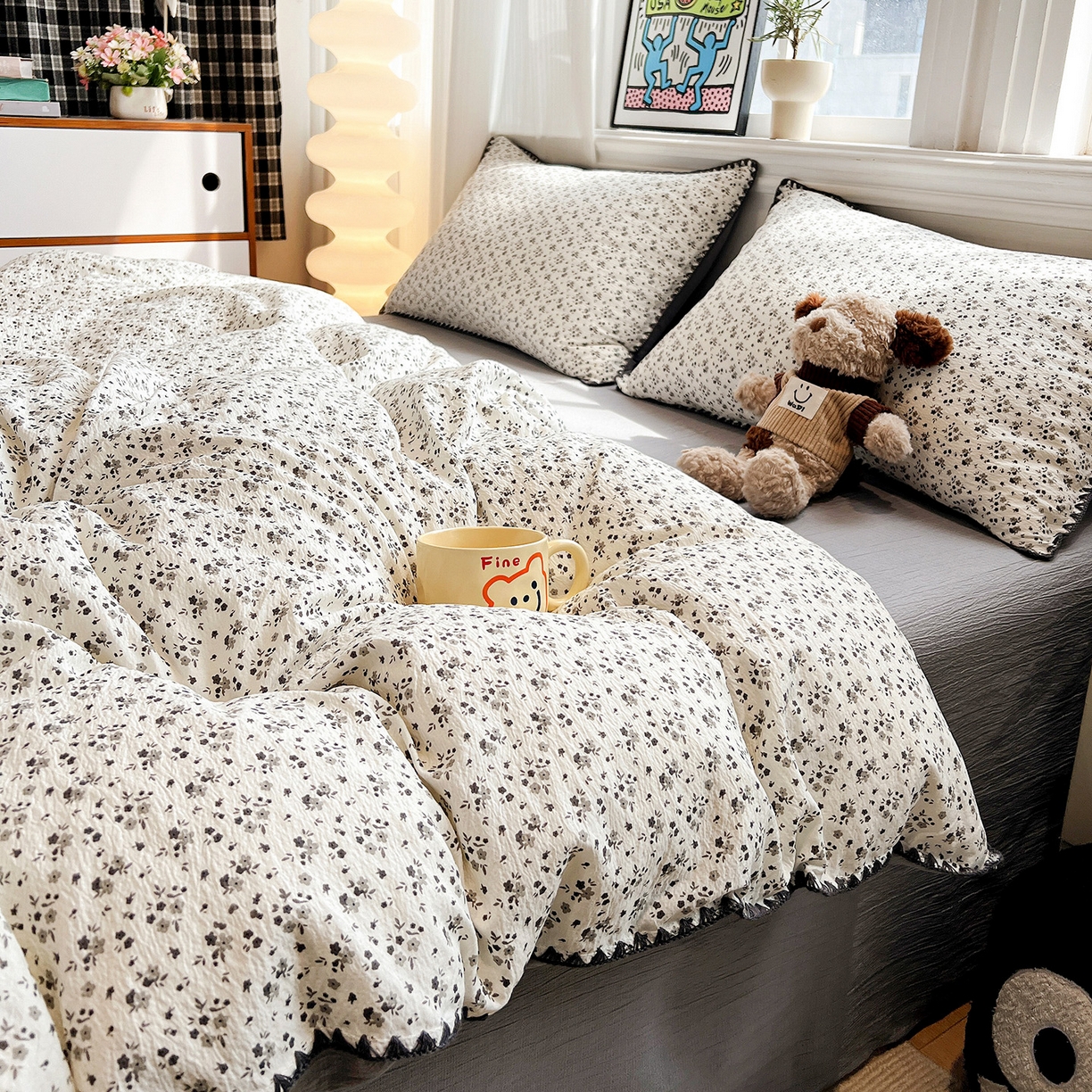 91家纺网 家纺一手货源 找家纺 顾里家纺 2026新款春日碎花贝壳针泡芙棉四件套 赫本花园