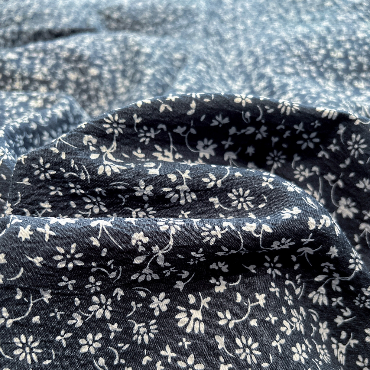 91家纺网 家纺一手货源 找家纺 顾里家纺 2026新款春日碎花贝壳针泡芙棉四件套 半勺春序