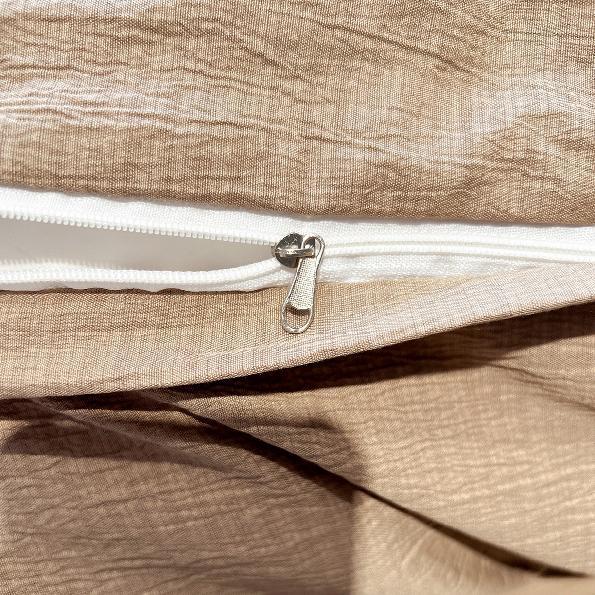 91家纺网 家纺一手货源 找家纺 顾里家纺 2026新款春日碎花贝壳针泡芙棉四件套 珍妮流光