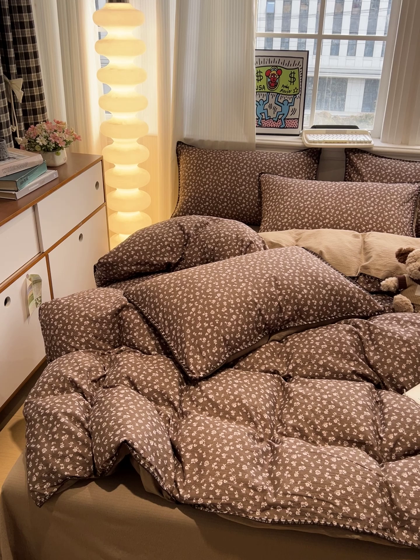 91家纺网 家纺一手货源 找家纺 顾里家纺 2026新款春日碎花贝壳针泡芙棉四件套 珍妮流光