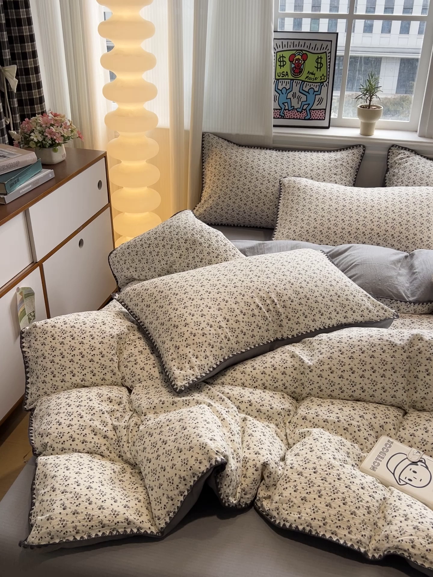 91家纺网 家纺一手货源 找家纺 顾里家纺 2026新款春日碎花贝壳针泡芙棉四件套 赫本花园