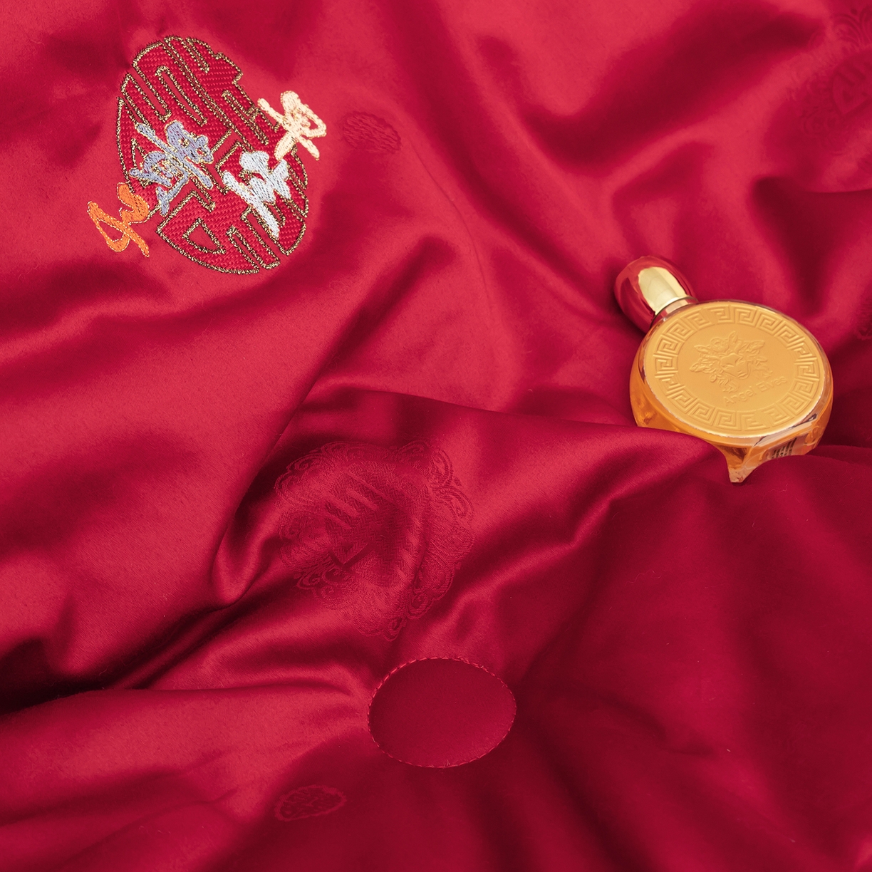 91家纺网 家纺一手货源 找家纺 甜咪咪婚庆 2026新款婚庆结婚全棉50双股100支长绒棉提花喜被被芯四季被 喜迎百子