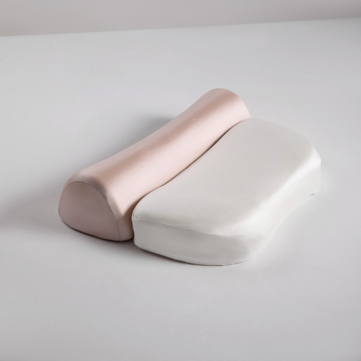 91家纺网 家纺一手货源 找家纺 初铭记忆枕 2026新款凉感牵引枕记忆枕枕头枕芯 粉色