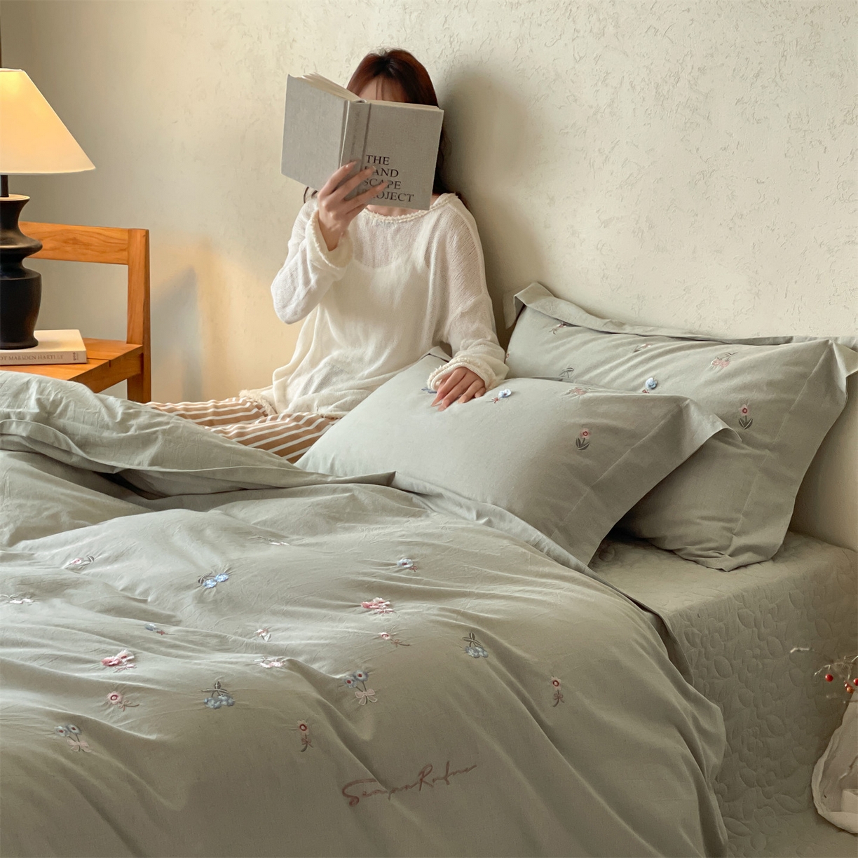 91家纺网 家纺一手货源 找家纺 名品优仓 2026春夏新款棉麻刺绣四件套-摩尔庄园 摩尔庄园一绿