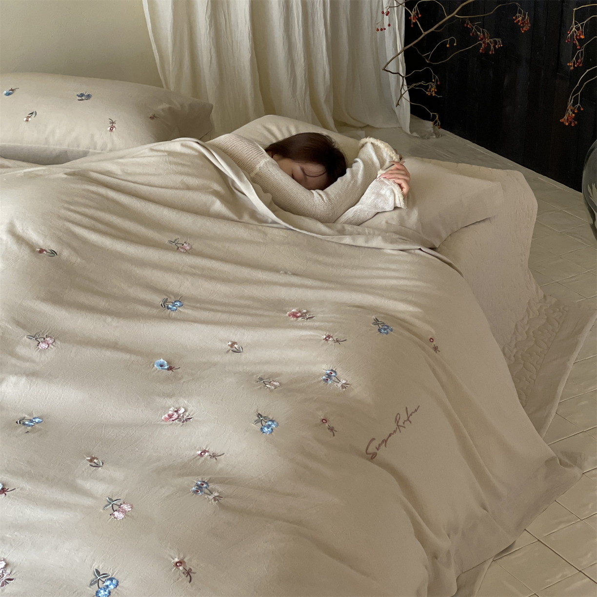 91家纺网 家纺一手货源 找家纺 名品优仓 2026春夏新款棉麻刺绣四件套-摩尔庄园 摩尔庄园一咖