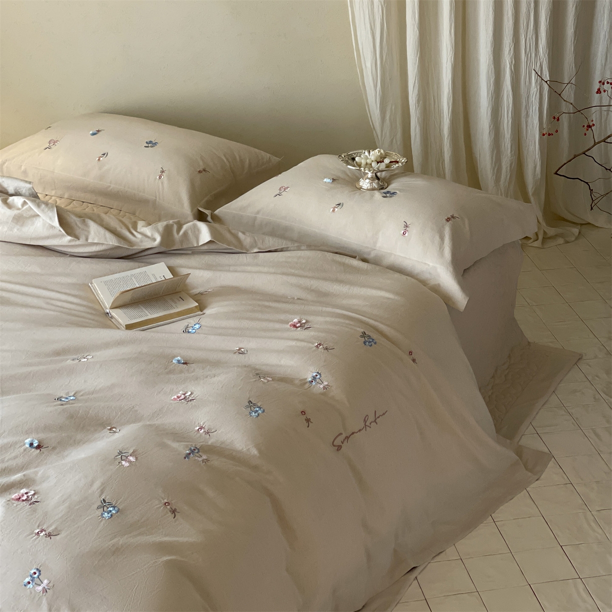 91家纺网 家纺一手货源 找家纺 名品优仓 2026春夏新款棉麻刺绣四件套-摩尔庄园 摩尔庄园一咖