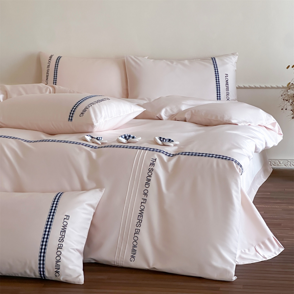 91家纺网 家纺一手货源 找家纺 名品优仓 2026春夏新款新疆长绒棉纯棉刺绣四件套-魅朵 魅朵一丫浅粉