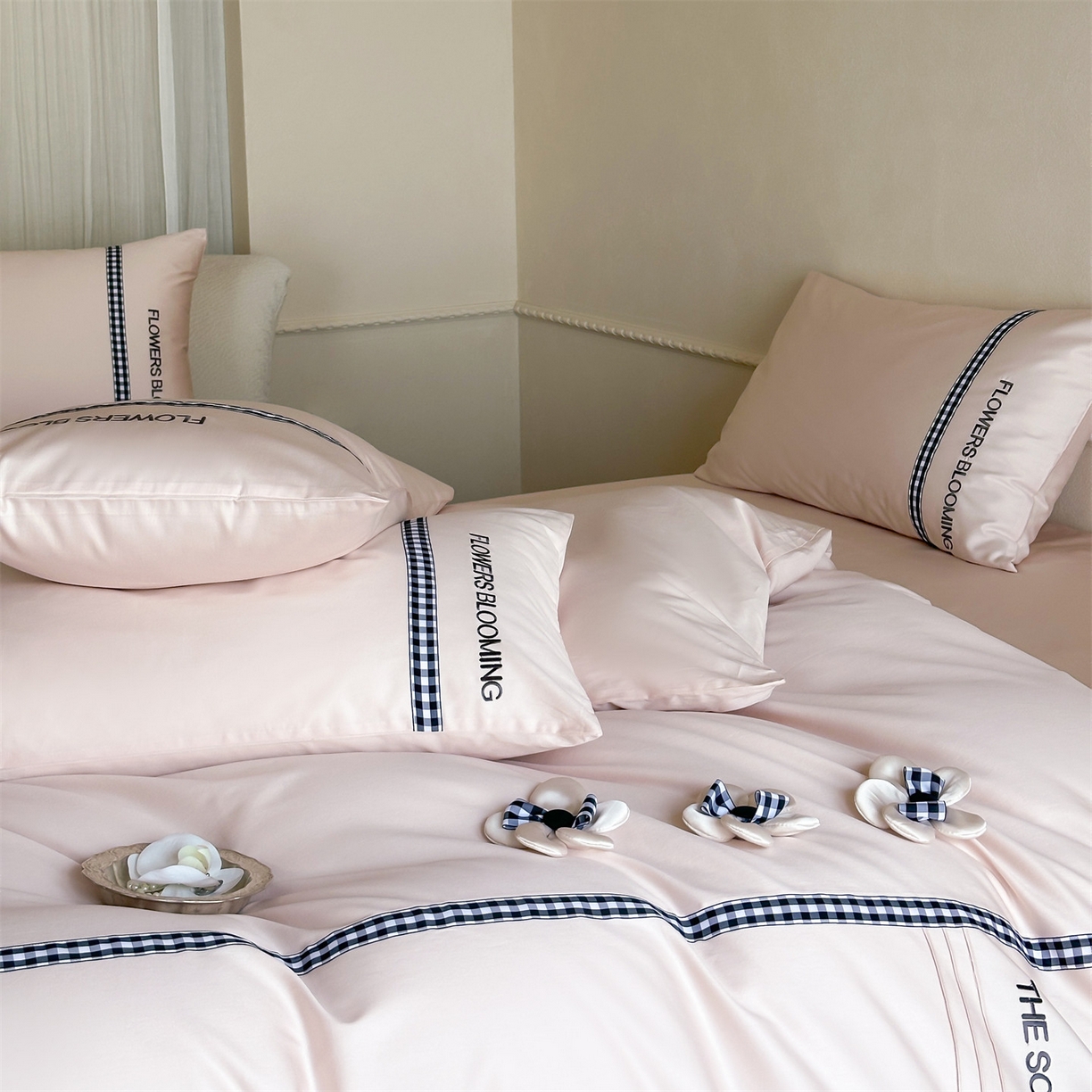 91家纺网 家纺一手货源 找家纺 名品优仓 2026春夏新款新疆长绒棉纯棉刺绣四件套-魅朵 魅朵一丫浅粉